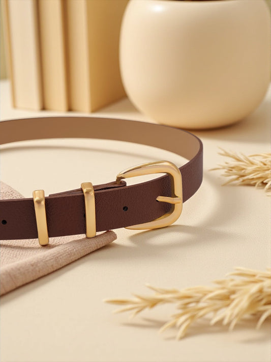 Milleniva suni deri kadın kemeri. Kahverengi, çift köprülü, altın tokalı. Şıklık ve konfor bir arada.