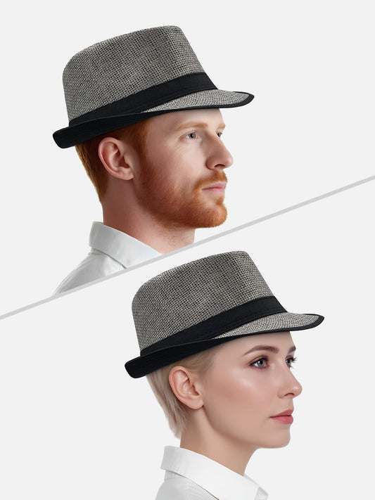 Unisex gri hasır fötr şapka giyen bir kadın ve erkek. Yazlık trilby şapka modeli, kağıt hasır.
