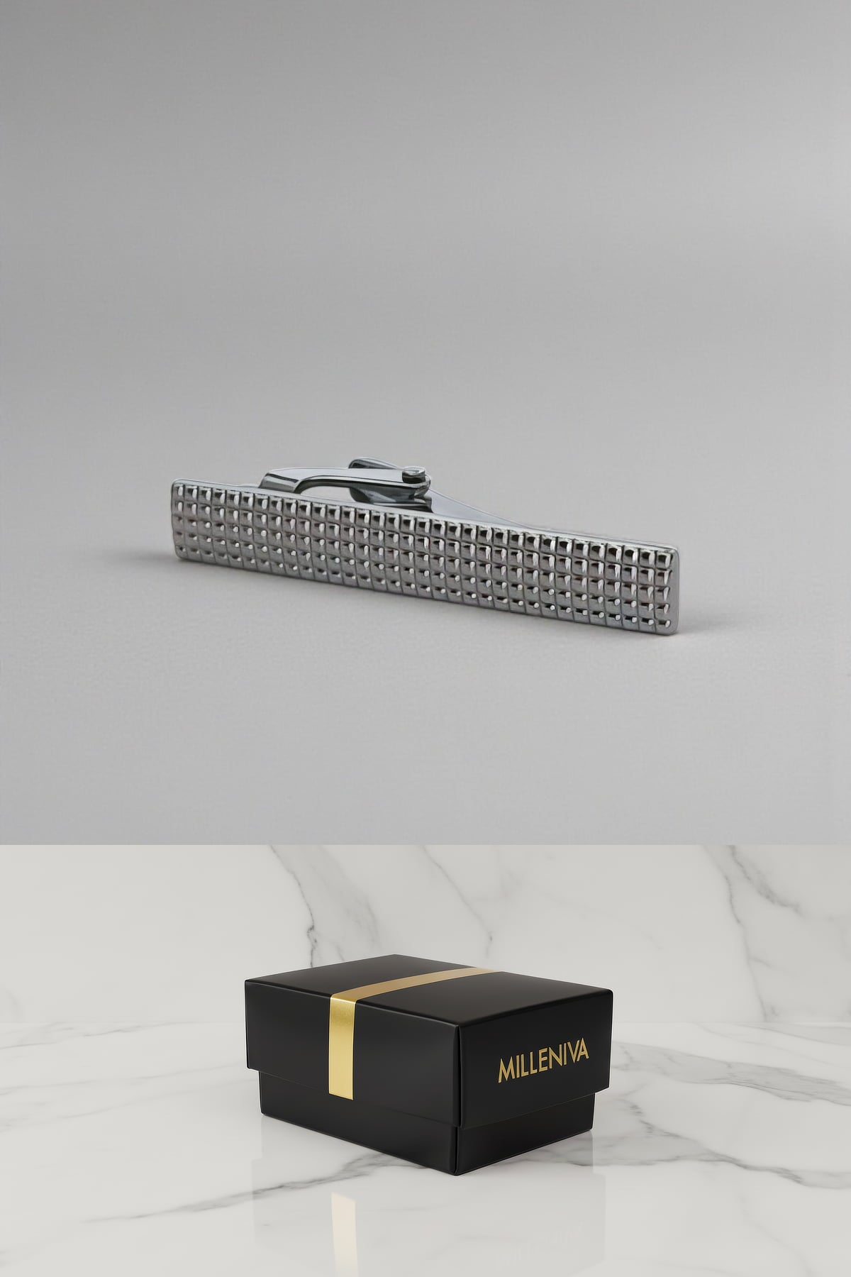 Milleniva özel kutulu gümüş metal kravat iğnesi. Slim tasarım, nokta desenli. Erkek giyim için ideal aksesuar.