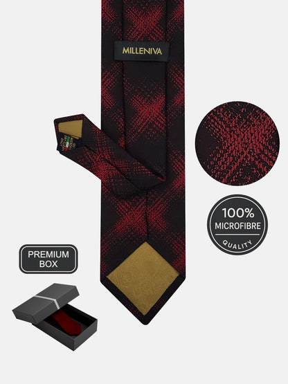 Milleniva kırmızı ekose mikrofiber kravat. Erkekler için kaliteli ve şık klasik giyim aksesuarı.